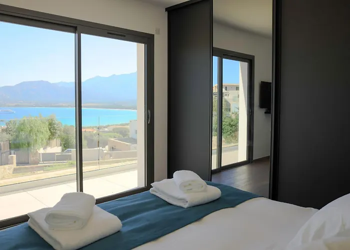 Mare Monti 2 Calvi (Corsica)
